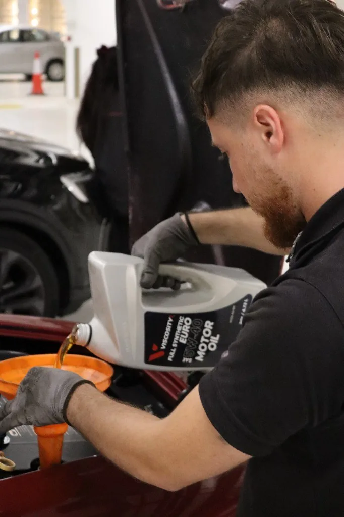 Mobile Oil & Filter Change